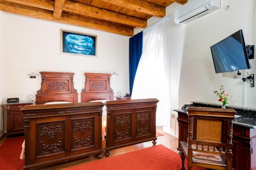 Rooms Miron - Adults Only Sumartin Ruang foto