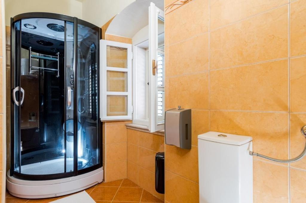 Rooms Miron - Adults Only Sumartin Ruang foto