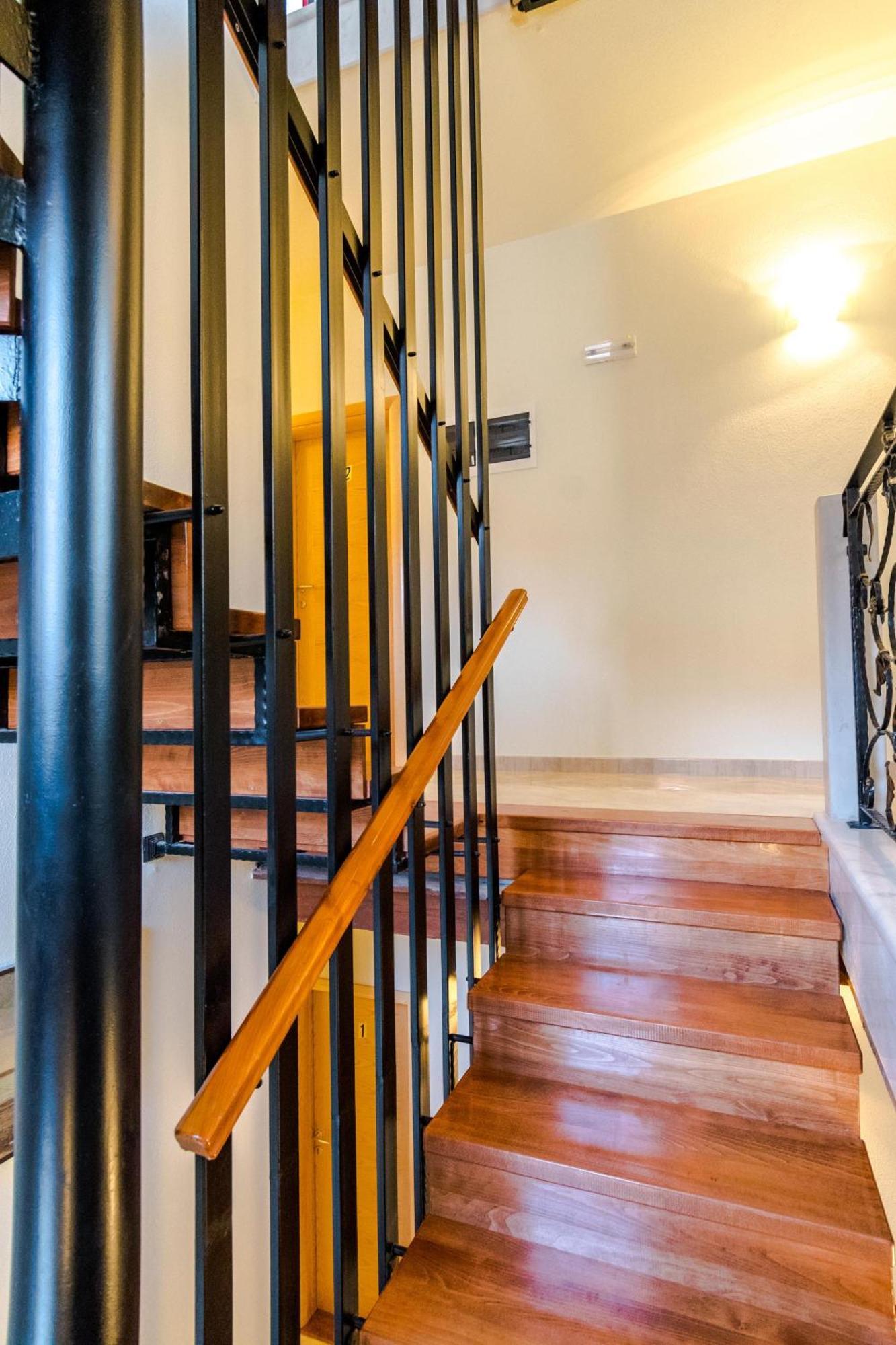 Rooms Miron - Adults Only Sumartin Bagian luar foto