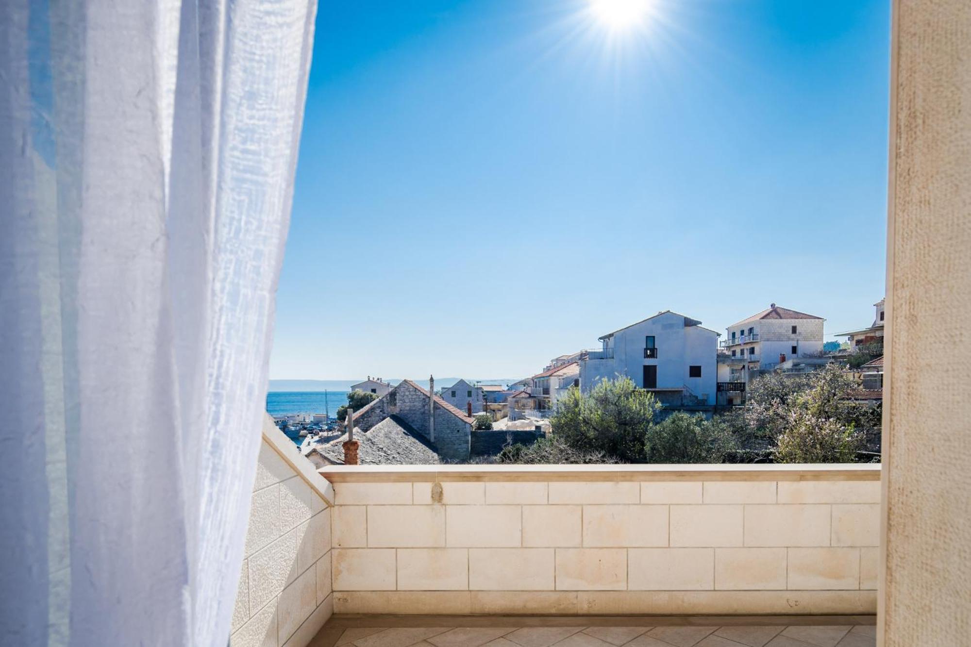 Rooms Miron - Adults Only Sumartin Bagian luar foto